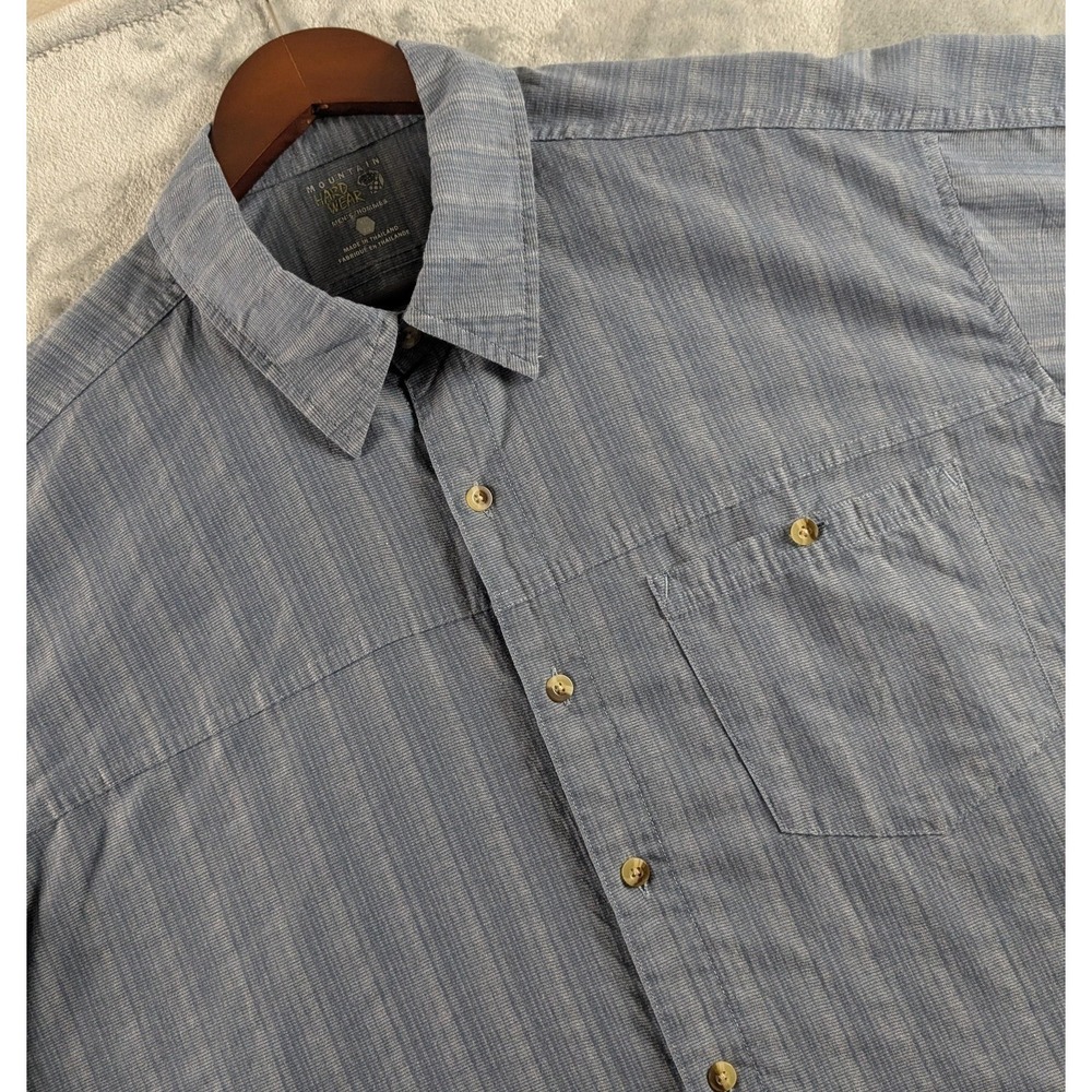 Mountain Hardwear Shirt Men XL Blue Striped Short Sleeve Button Up Outdoor Relax